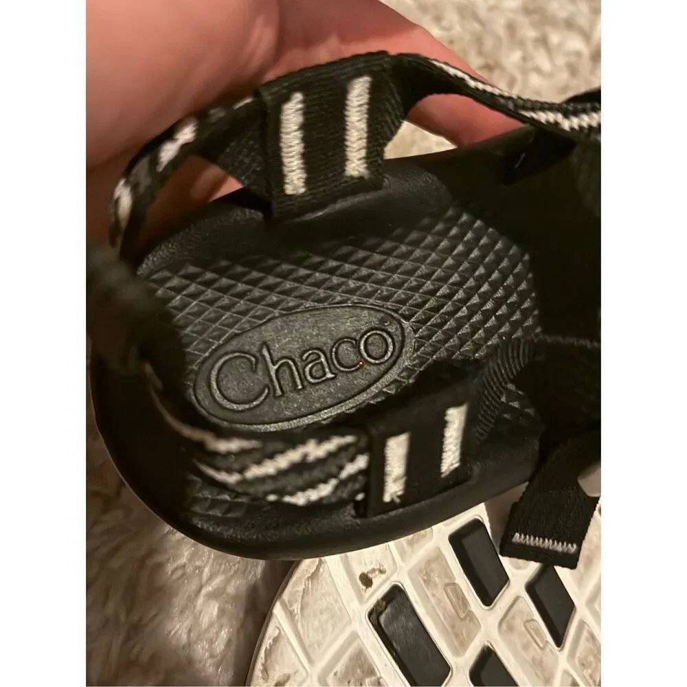 ✅Chaco unisex Z/1 EcoTread Sandal black and white